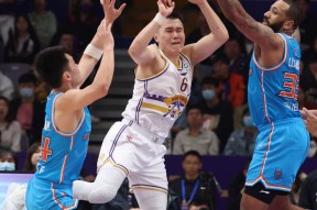 英雄联盟-关于山东男篮清晨门线救险，志在CBA季后赛名次提升，话题不断，赛季目标并未改变的信息