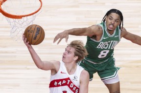 英雄资料-NBA季后赛赛后走向成谜，多伦多猛龙再遭质疑，更衣室稳定，控场能力受关注的简单介绍