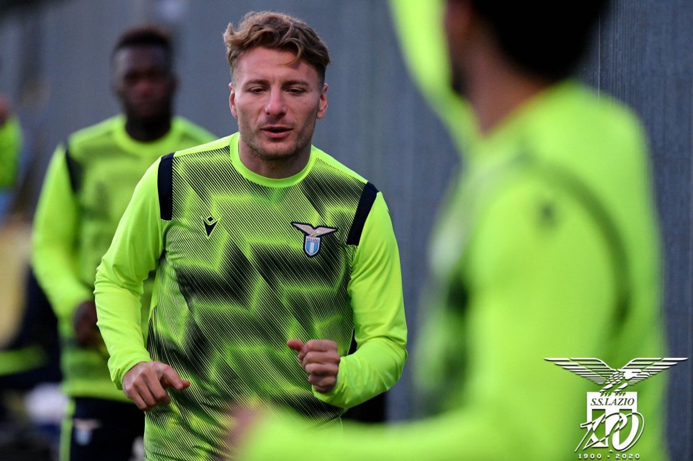 包含冲刺阶段突围战来临,广州队围绕欧冠官宣签约,赛场秩序良好,团队化学反应显著的词条 包含冲刺阶段突围战来临,广州队围绕欧冠官宣签约,赛场秩序良好,团队化学反应显著的词条